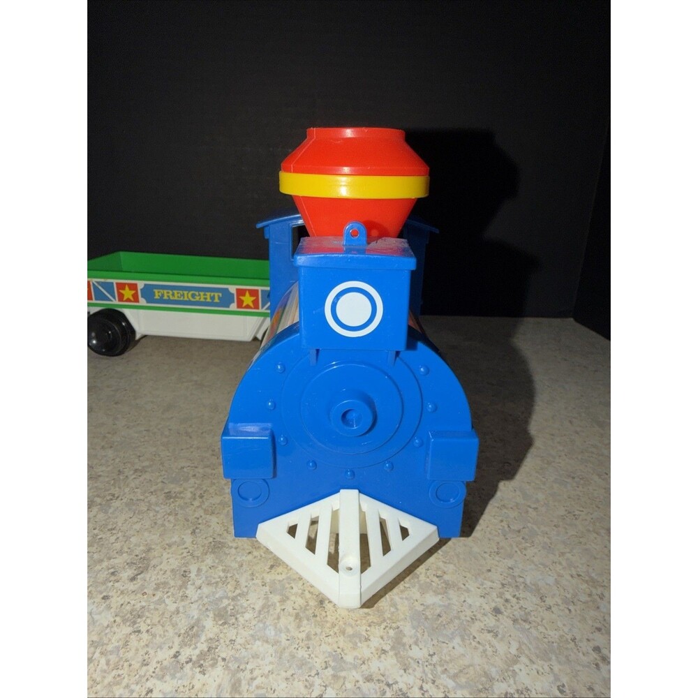 Vintage Fisher Price 2581 Little People Express Train with Freight Car - Picture 4 of 5